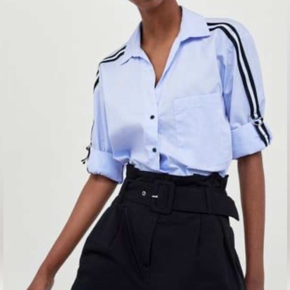 Zara Basic Collection Women's Light Blue button down Shirt Size M
